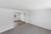 Building Photo - 2011 E Desmet Ave