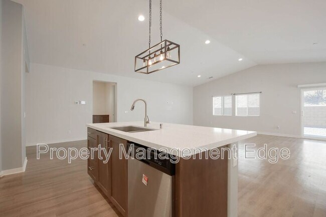 Building Photo - 30913 Chuckwagon Ct