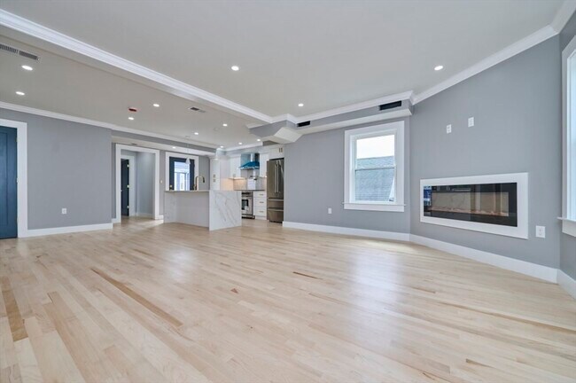 Building Photo - 97 Oakton Ave