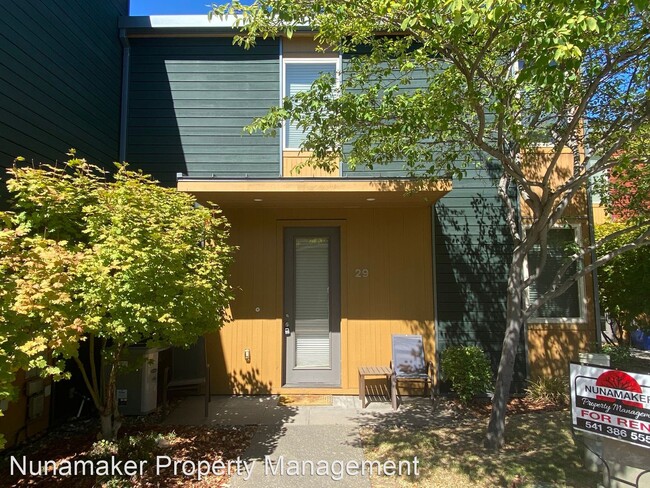 Primary Photo - 2 br, 2.5 bath House - 29 Mosier Creek Pl
