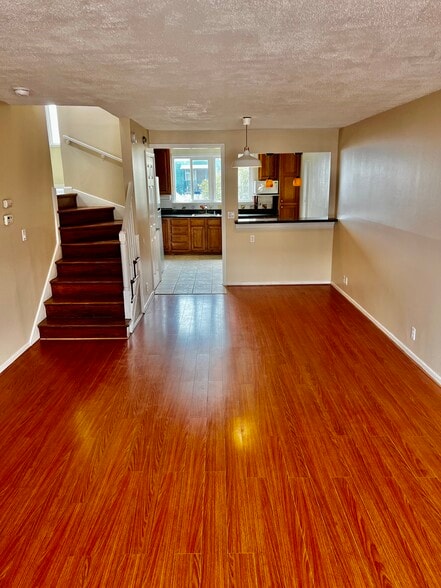 Primary Photo - 354 Abbot Ave