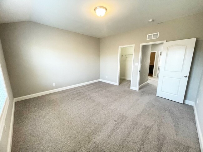 Building Photo - Gorgeous Newer Construction Home!