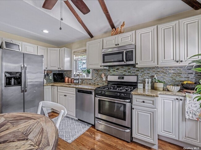 Building Photo - 40 Oakmere Dr