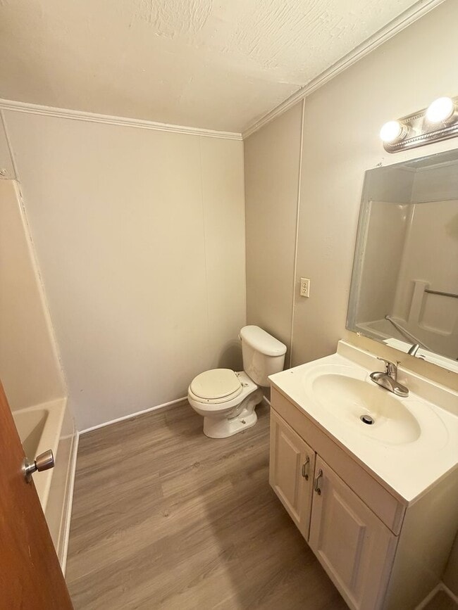 Building Photo - 2bd/1ba Duplex off Loop close to Downtown Kannapolis & Research Center