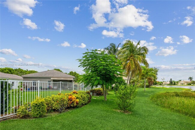 Building Photo - 4202 Sabal Ridge Cir