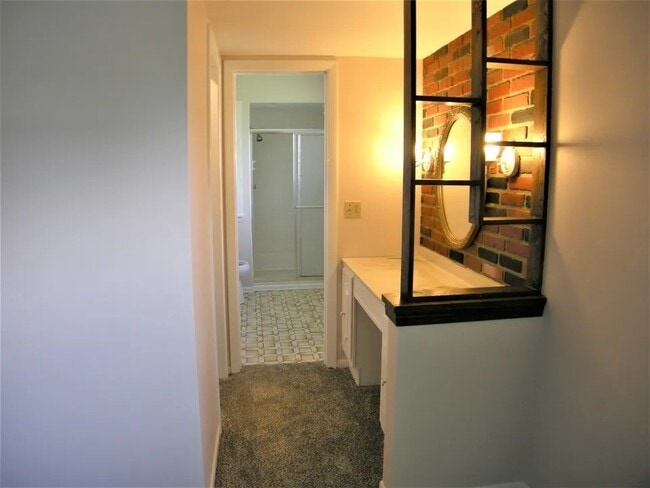 Building Photo - 1514 Shepard Cir
