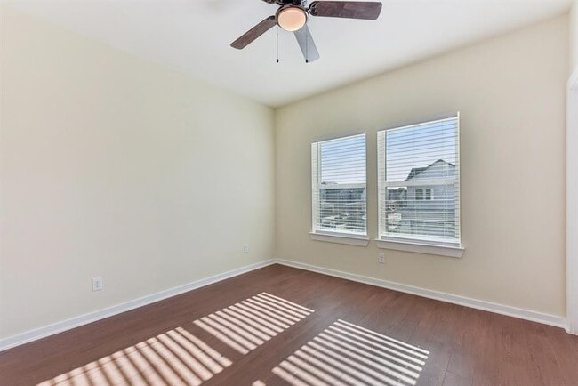 Building Photo - 17012 Marsh Wren Pass