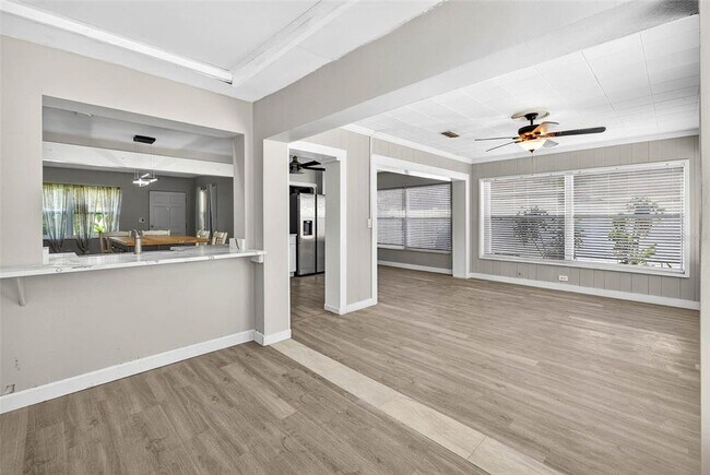 Building Photo - 2229 Casa Vista Dr