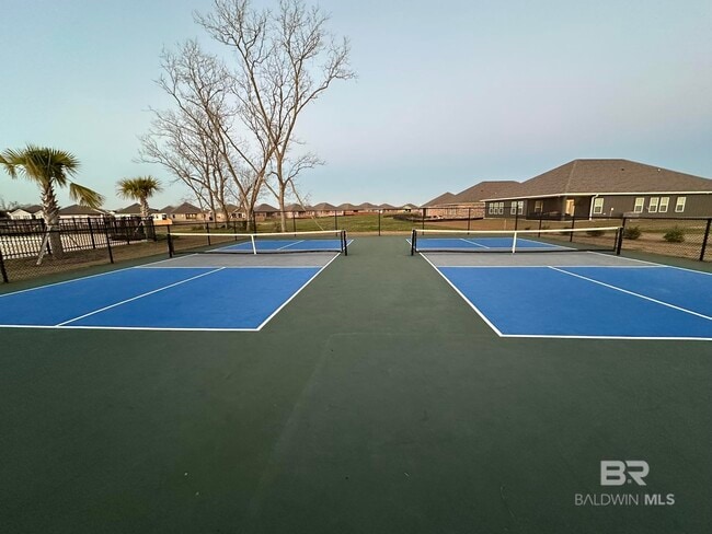 Building Photo - 146 Millet Ave