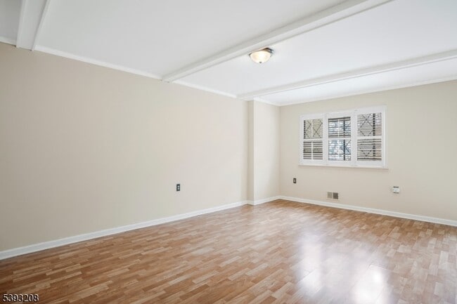 Building Photo - 180 Wildflower Ln