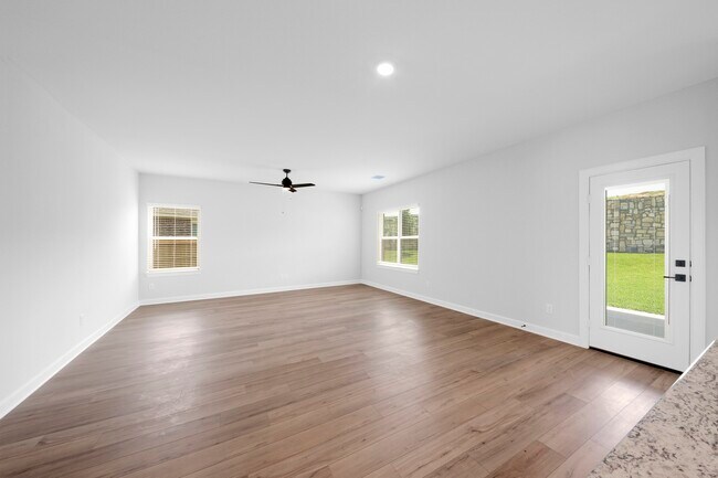 Building Photo - 6179 White Spruce Dr