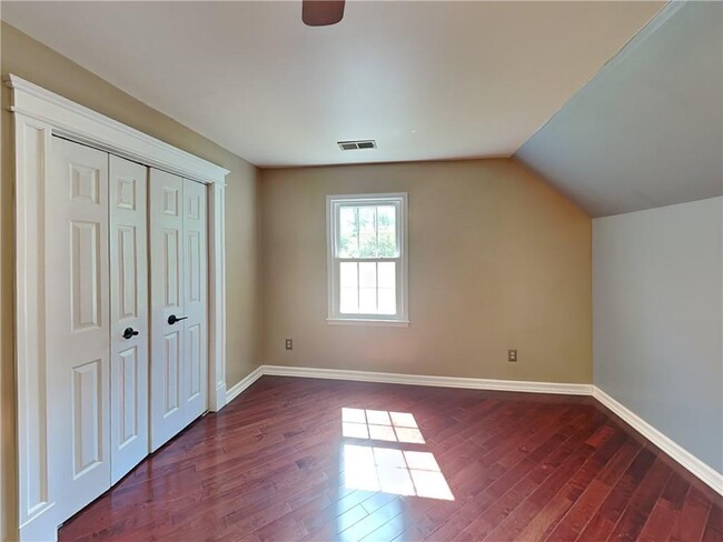 Building Photo - 2871 Wynford Dr