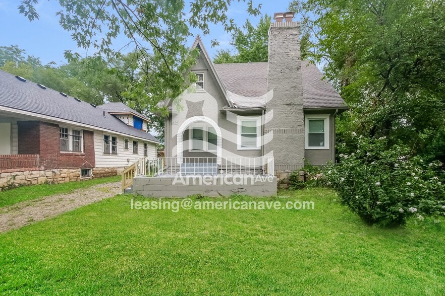 Primary Photo - 1824 E 73rd St