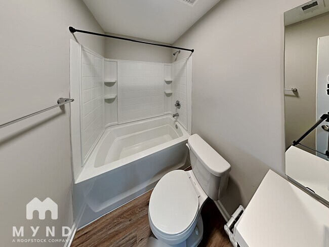 Building Photo - 3288 Anderson Mountain Rd