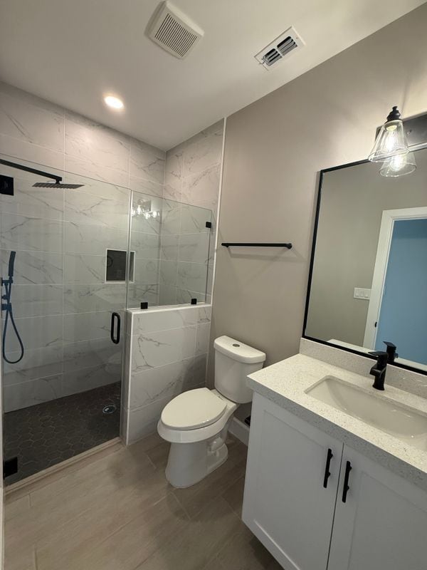 Building Photo - 3211 Villa Rosa Dr