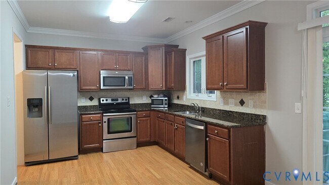 Building Photo - 9102 Mayland Dr