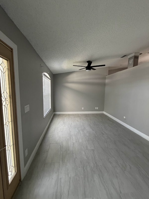 Building Photo - 1743 Laramie Cir