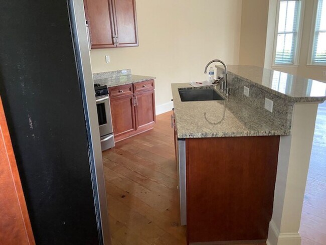 Building Photo - 1005 Habersham St