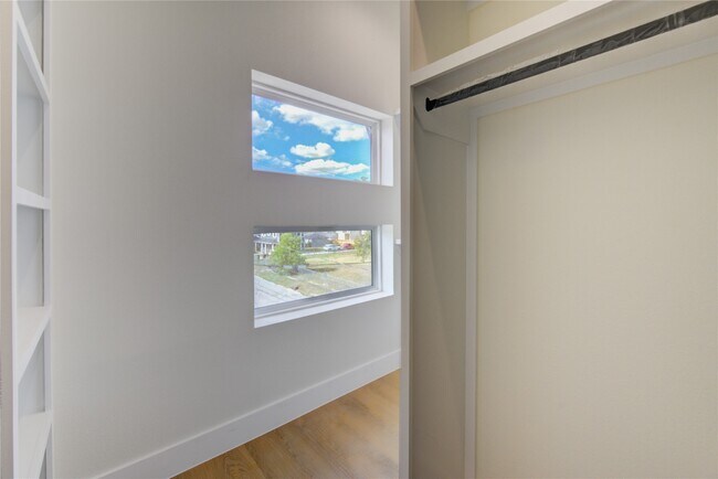 Building Photo - 4702 Coke St