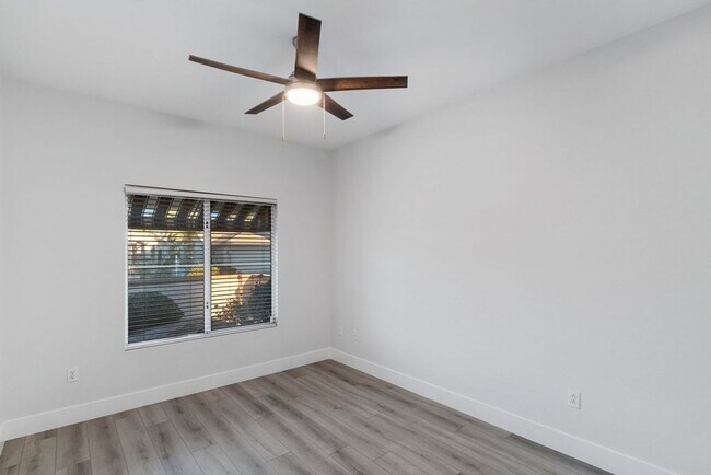 Building Photo - Beautiful Single-Story Home on the Golf Course in Sun City MacDonald Ranch (55+ Community)