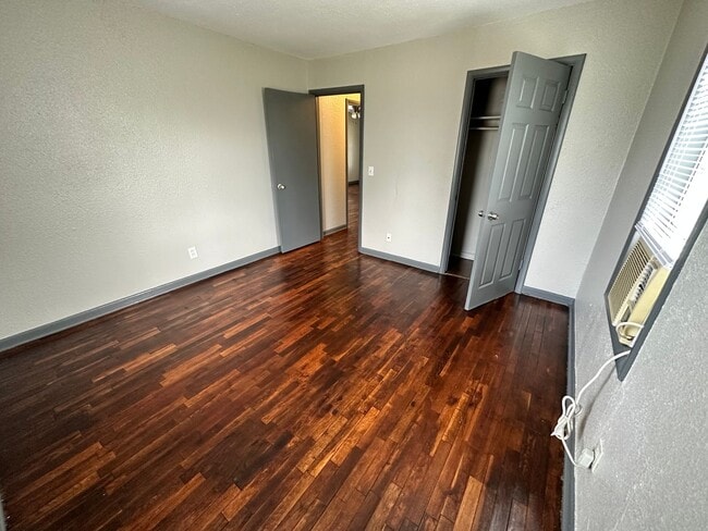 Building Photo - Updated 2 Bed 1 Bath in Blanchard!