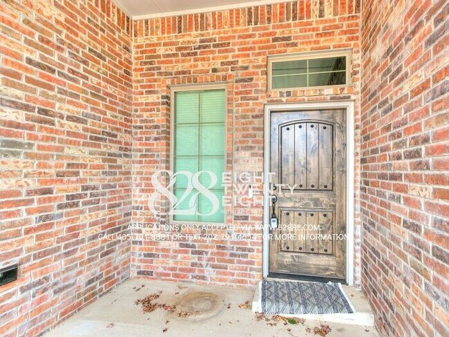 Building Photo - ABSOLUTELY STUNNING 4 BD/3 BATH HOME IN WI...