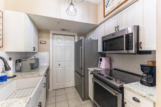 Building Photo - 11400 Ocean Walk Ln