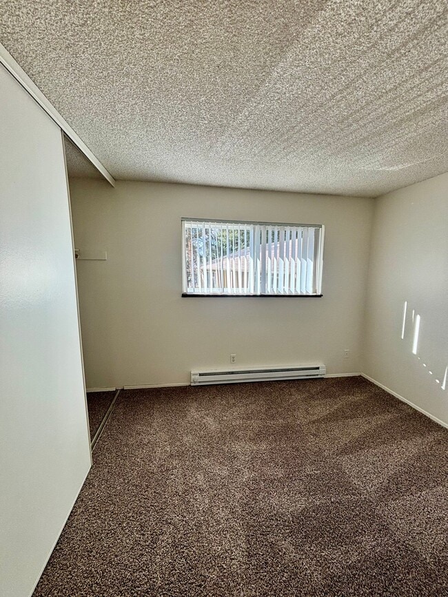 Building Photo - 3950 SW 102nd Ave