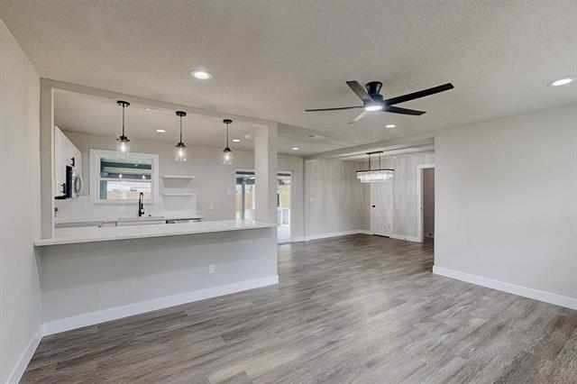 Building Photo - 4209 Dumont Dr