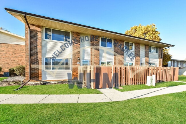 Primary Photo - W170S7397 Parkland Dr