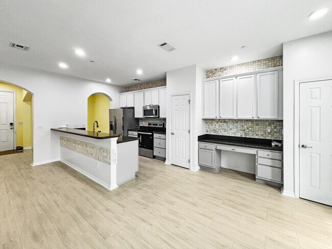 Building Photo - 9635 Fenrose Terrace