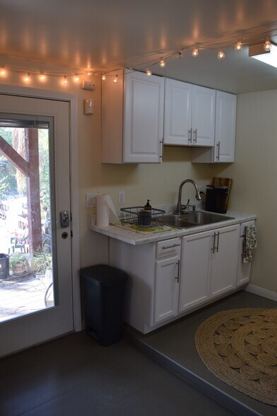 Building Photo - 2474 Endicott St