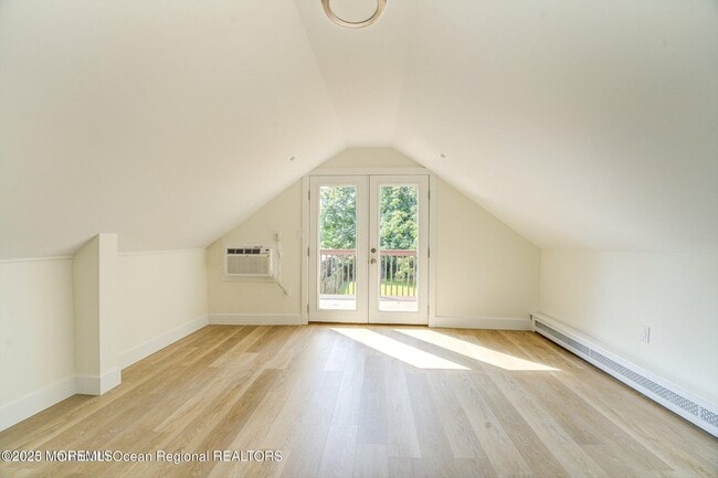 Building Photo - 54 Main St