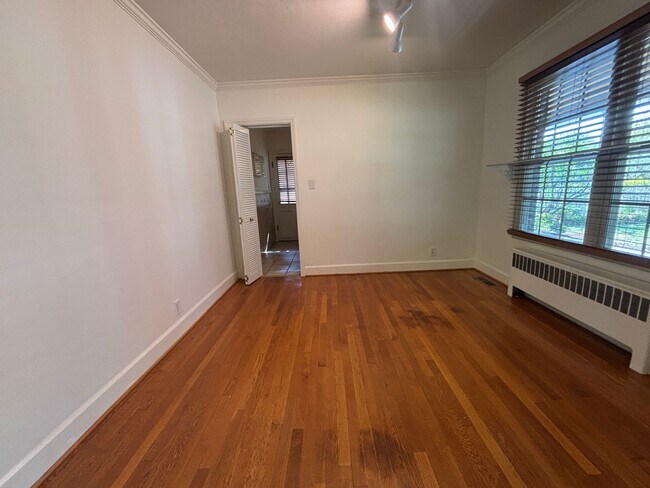 Building Photo - 3479 Overbrook Dr