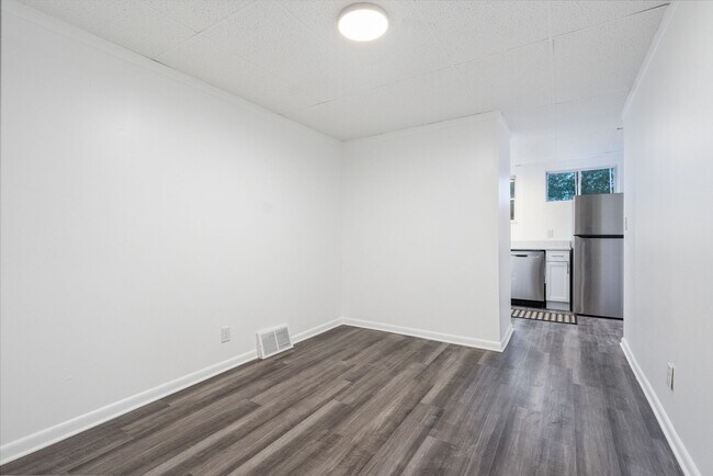Building Photo - 1809 Lowrie St