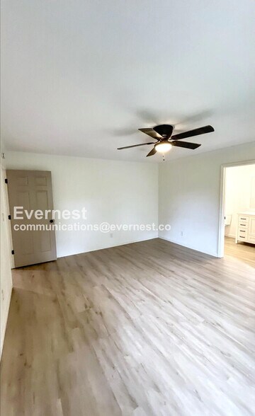 Building Photo - 11800 Dolly Pond Rd