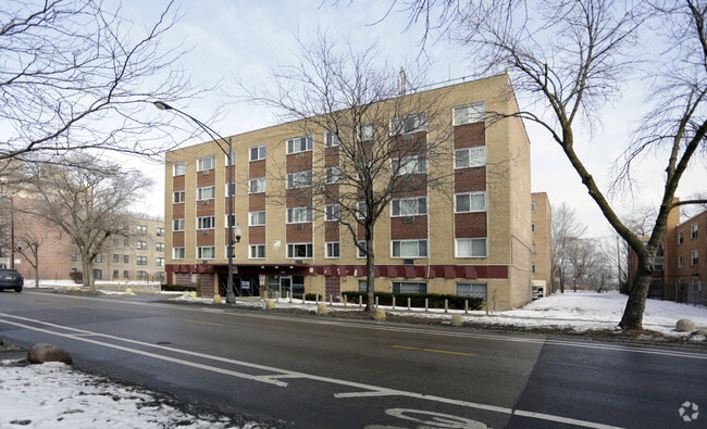 Primary Photo - 7733 S South Shore Dr