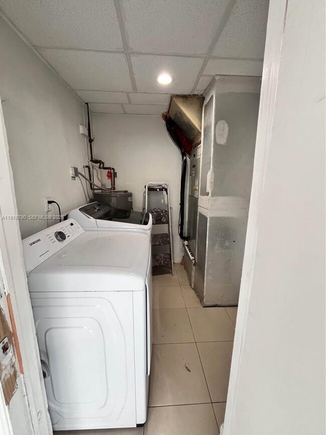 Building Photo - 251 N 68th Terrace