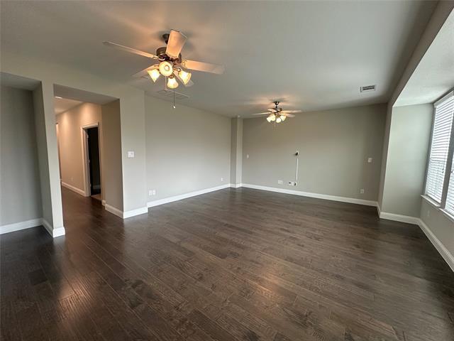 Building Photo - 7105 Royal View Dr