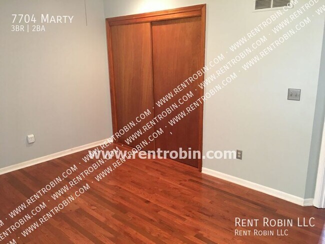 Building Photo - 7704 Marty-