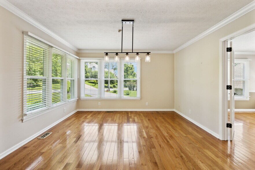 Building Photo - 316 McCoin Dr