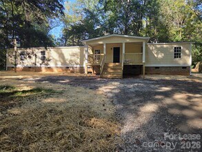 Building Photo - 1361 Regal Oaks Ln