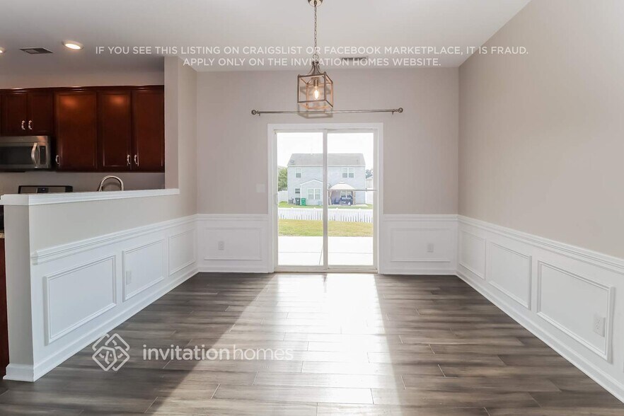 Building Photo - 12425 Bending Branch Rd