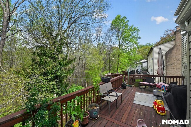 Building Photo - Spacious 4BR House in Germantown