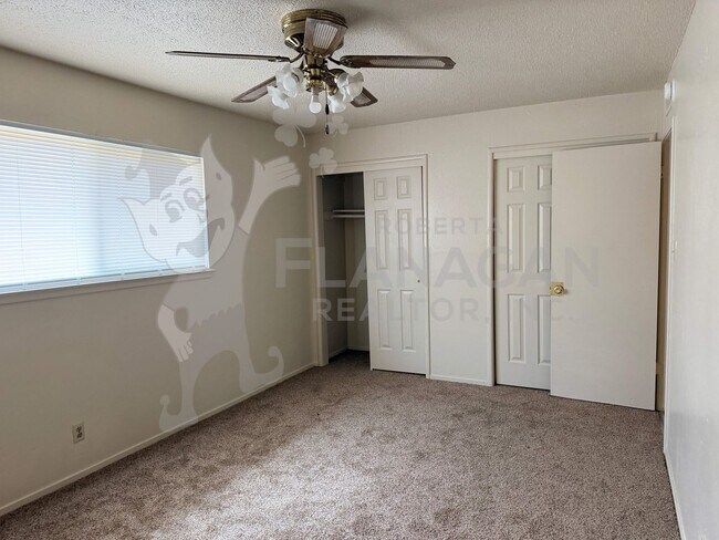 Building Photo - 2678 Hoover Ct