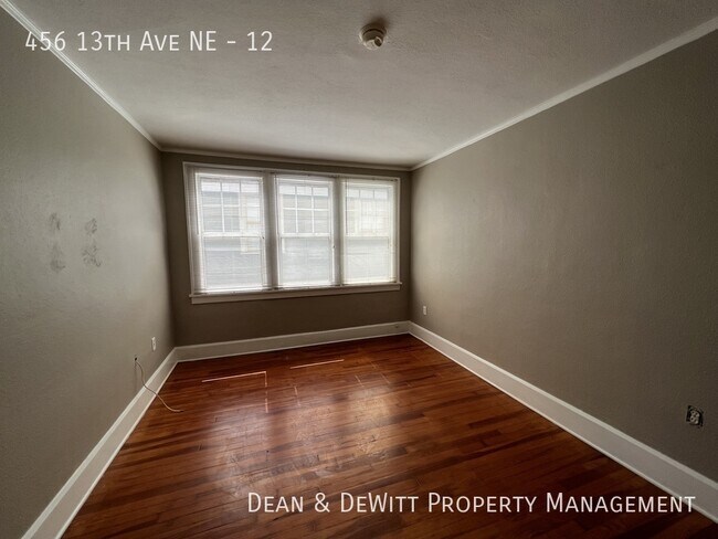 Building Photo - 456 13th Ave NE
