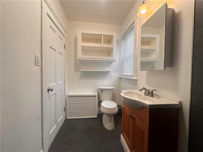 Building Photo - 31 Ceres St