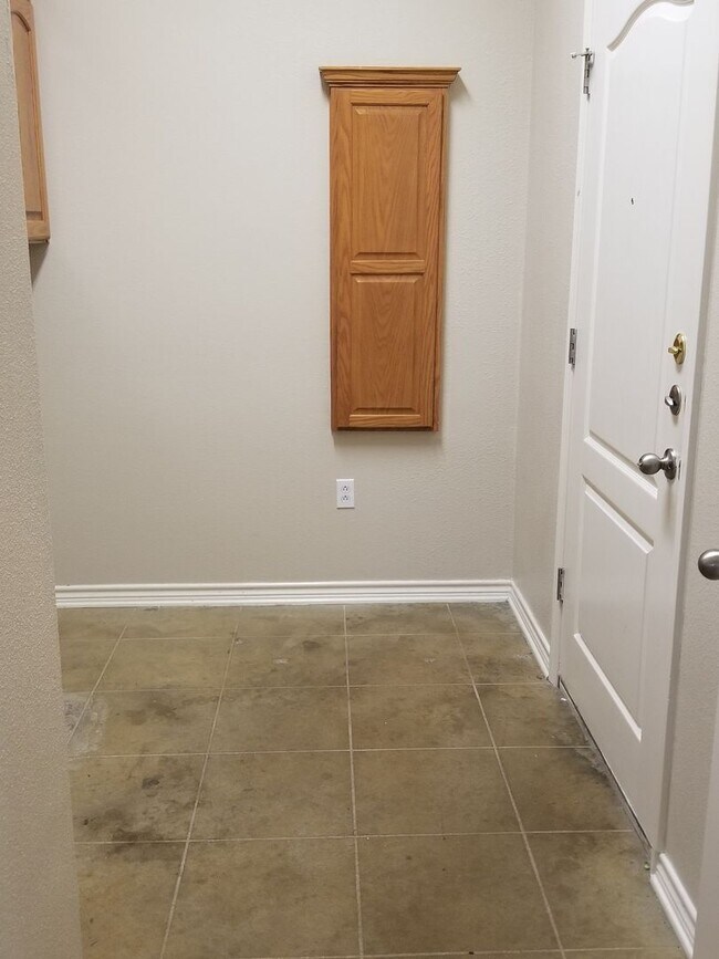 Building Photo - Great Home!