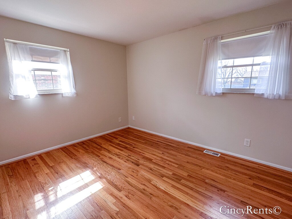 Building Photo - 1647 Rockhurst Ln