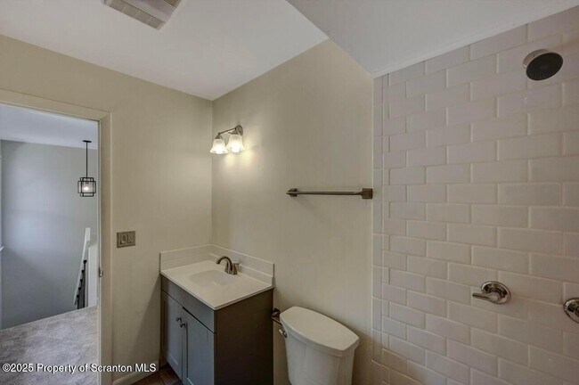 Building Photo - 26 Abington Gardens Dr
